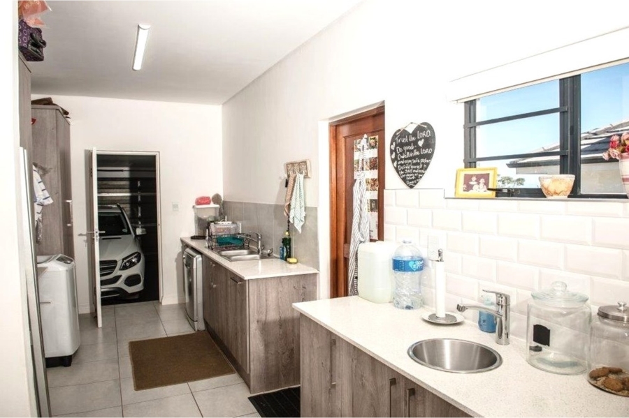 3 Bedroom Property for Sale in Jeffreys Bay Central Eastern Cape